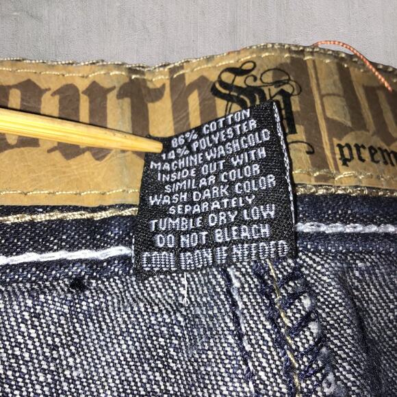 NWT Southpole Men’s 42x34 Jeans Slim Straight Dark Wash Vinyl Crest Back Pockets - Picture 7 of 12